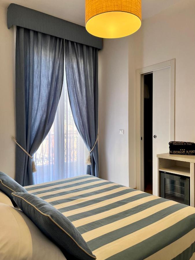 Hotel Degli Amici 3*